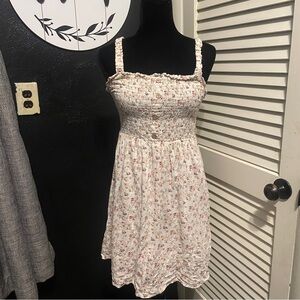 Be Cool Cream Floral Sleeveless Mini Dress Size Large Smocked Dress